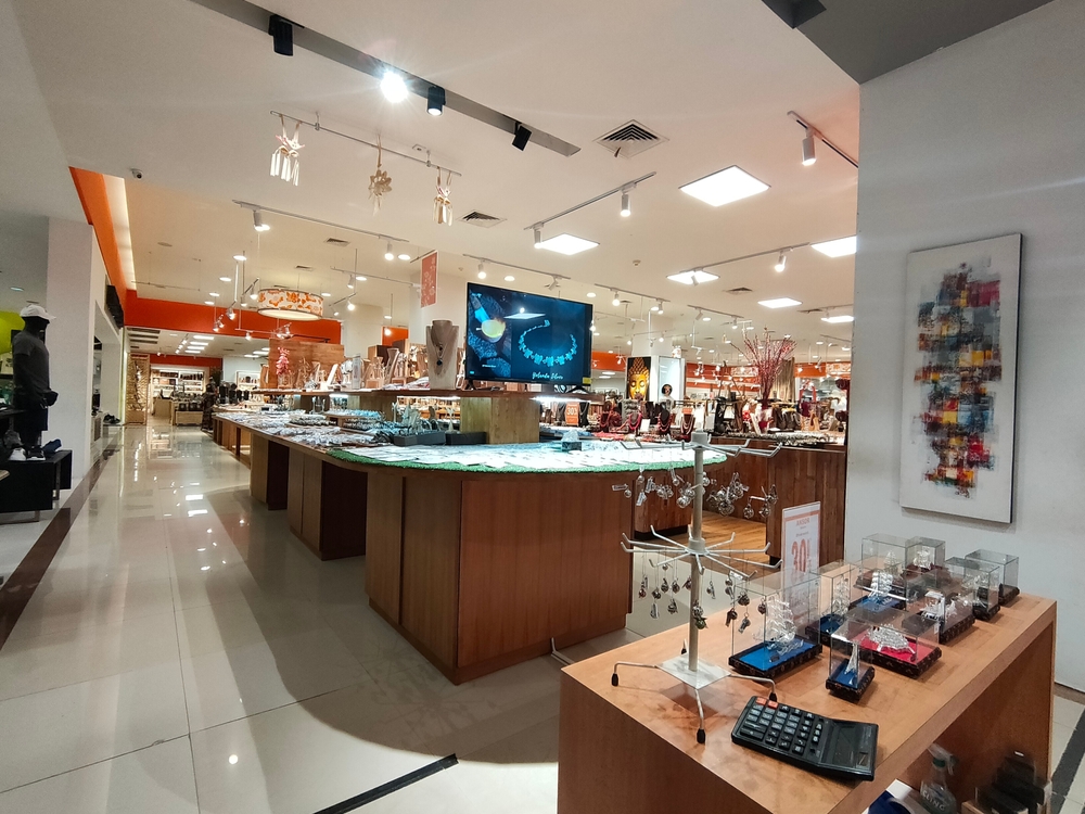 shopping in nusa dua