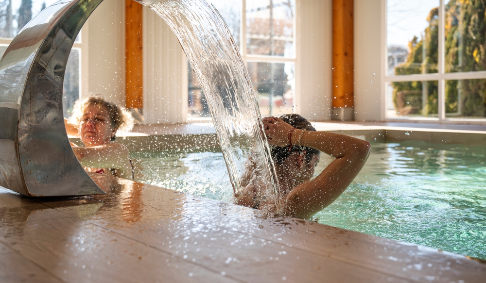 schwimmbad in der auvergne